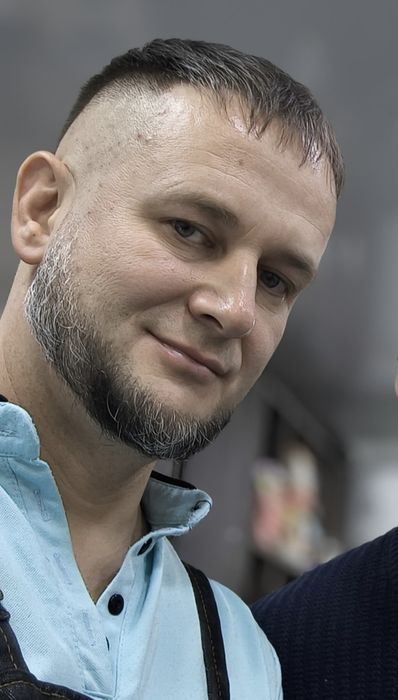 Стрижки, тату и татуаж, проколы ушей