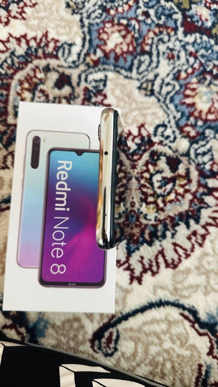 Redmi note 8 moonlight white