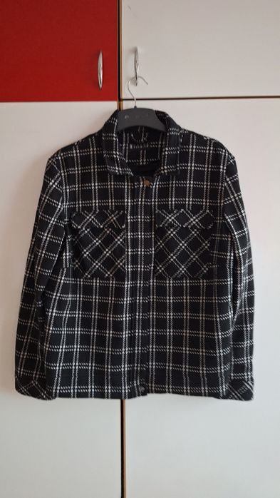 Jacheta model englezesc