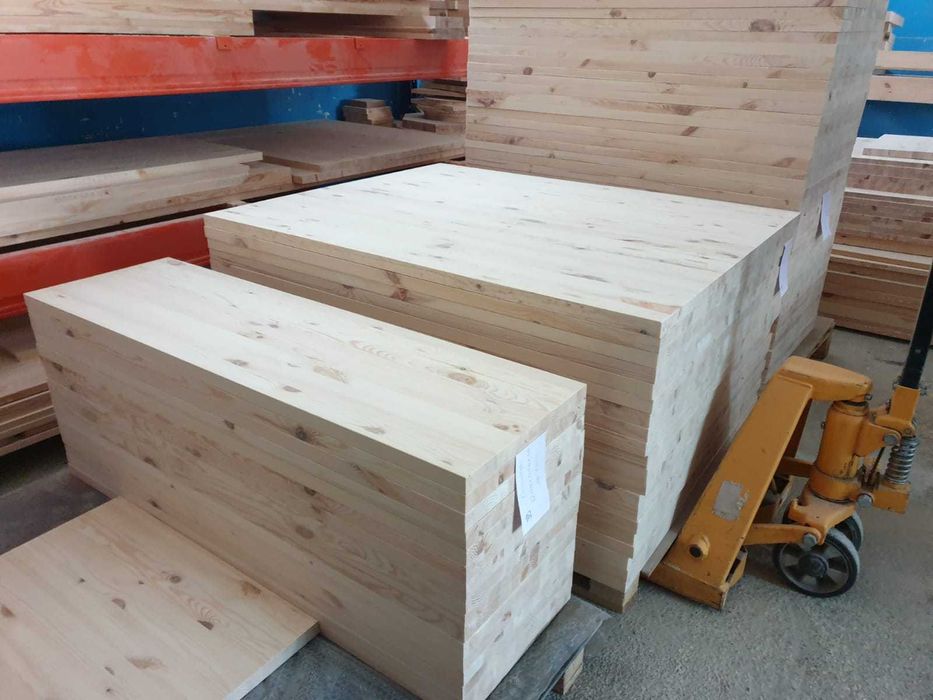 Blat din lemn de pin lamela continua. Grosimi 20 mm, 30 mm, 43 mm