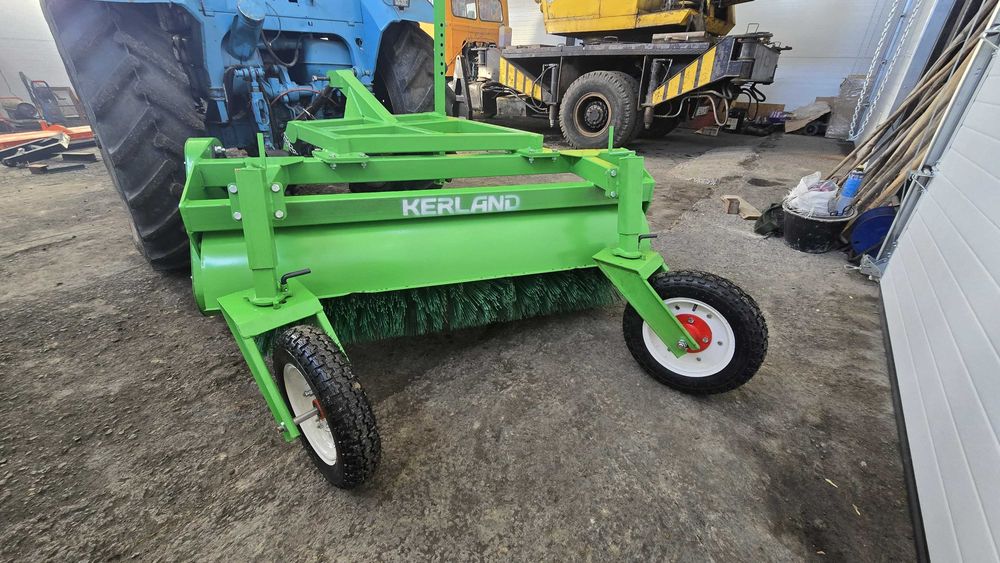 Щетка тротуароуборочная коммунальная 1,6/1,8/2,0/ с увлажнителем и без