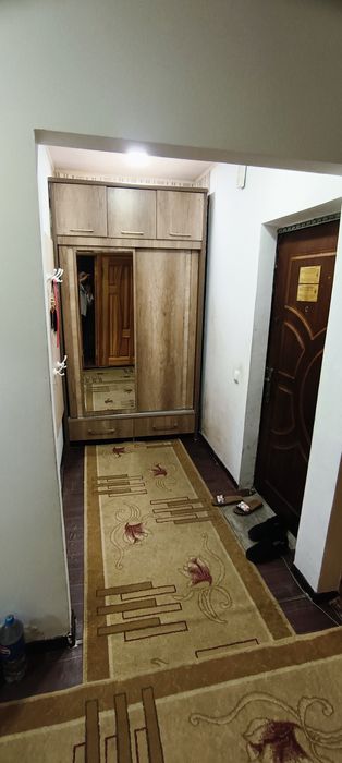 Сотилади Карасув 6, 2 х 3 хона килинган келишамиз