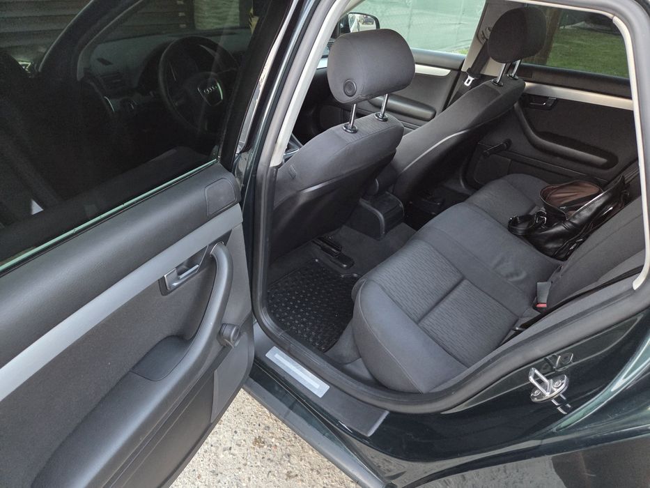 Vând Audi A4 B7.