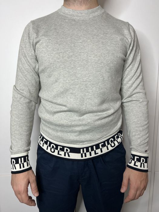 Пуловер на Tommy Hilfinger