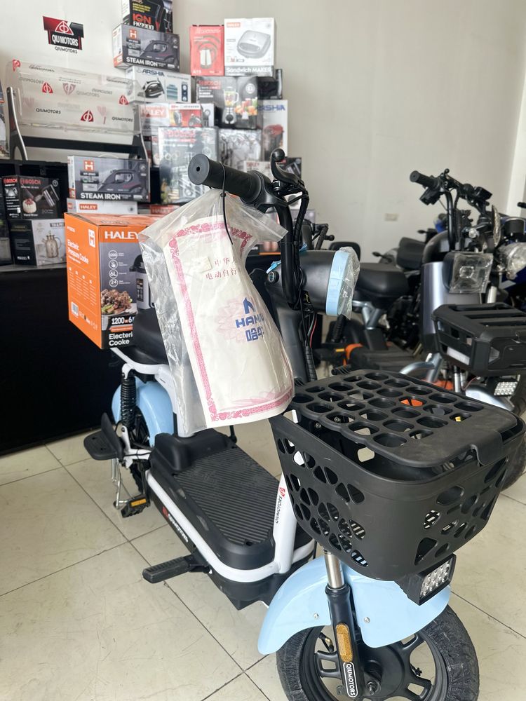 Скутер,skuter moto elektrovelik