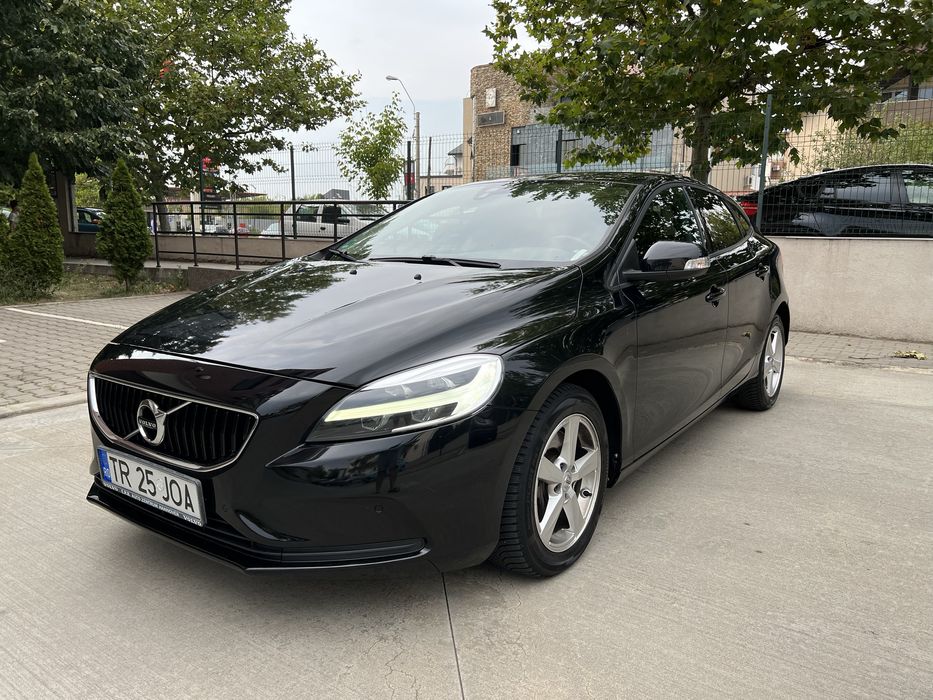 Volvo V40 D3 150 CP