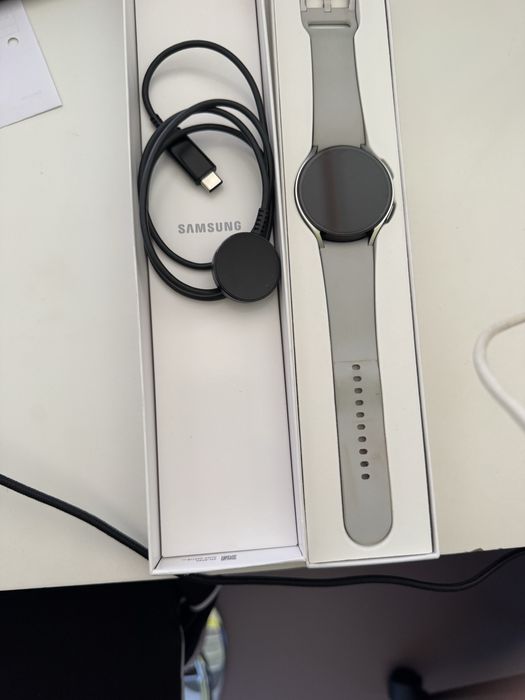 Samsung Galaxy Watch6 în garanție