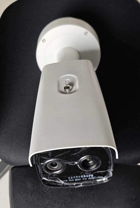 Би-спектърна термална и оптична IP камера Hikvision DS-2TD2637-10/PI