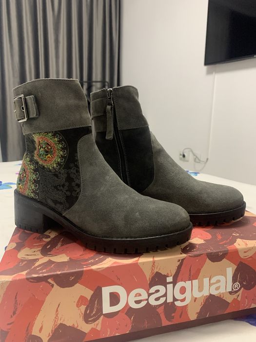 Vand  ghete  Desigual