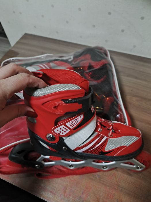 Продам ролики,шлем