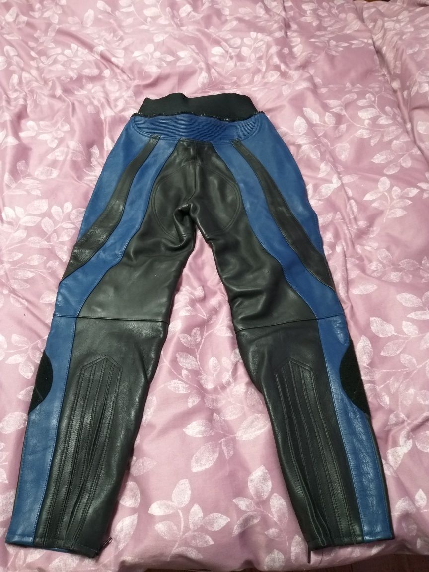 Pantaloni moto piele