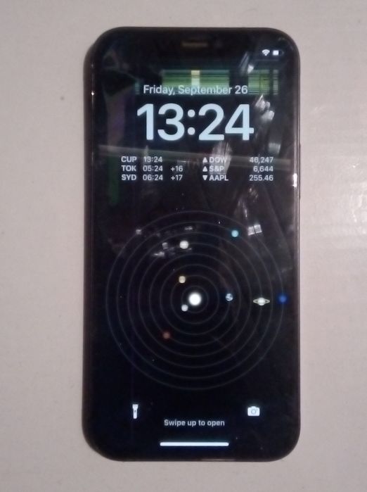 iPhone 12 mini cu bateria 83%