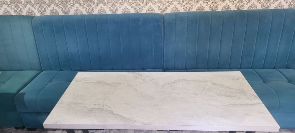 Yumshoq divan ishlatilgan holati yaxshi