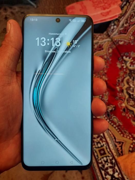 Продам honor x7b.