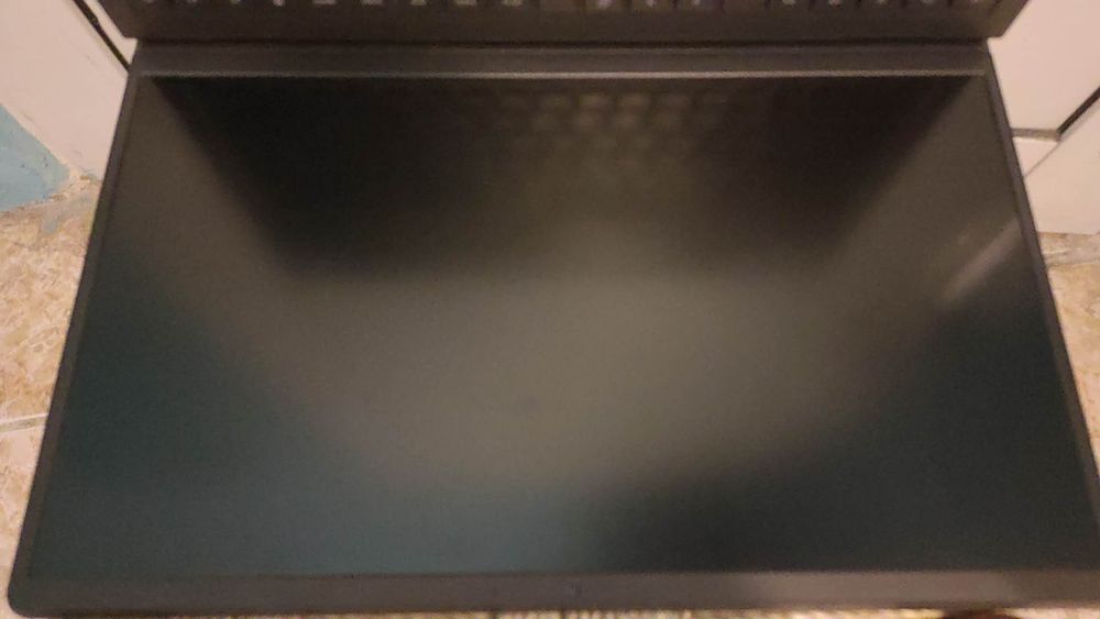 Dell vostro 15 3510 лаптоп