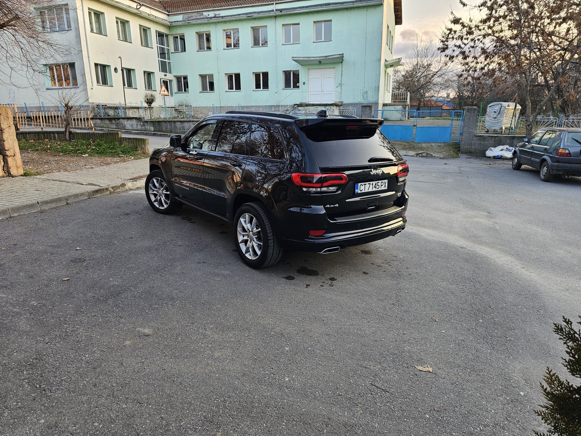 Jeep Grant Cherokee wk2 5.7