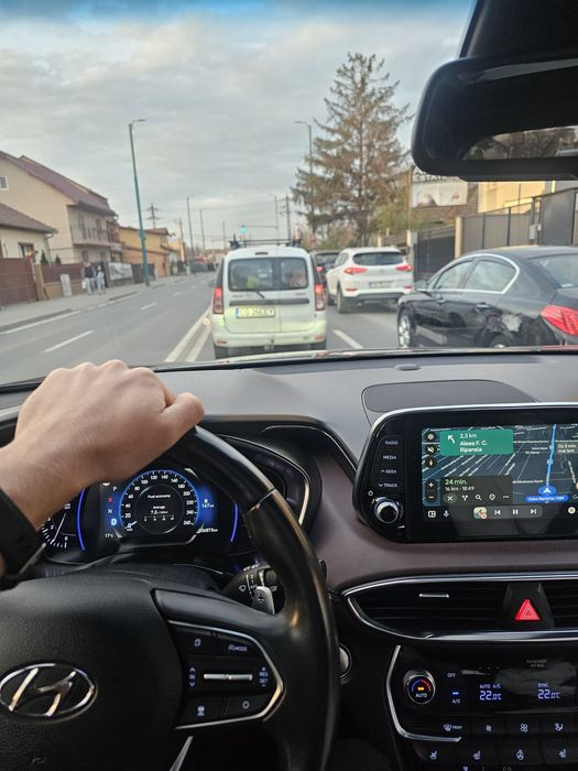 HYUNDAI SANTA FE Panoramic ACC carlig Android Carplay ventilatie