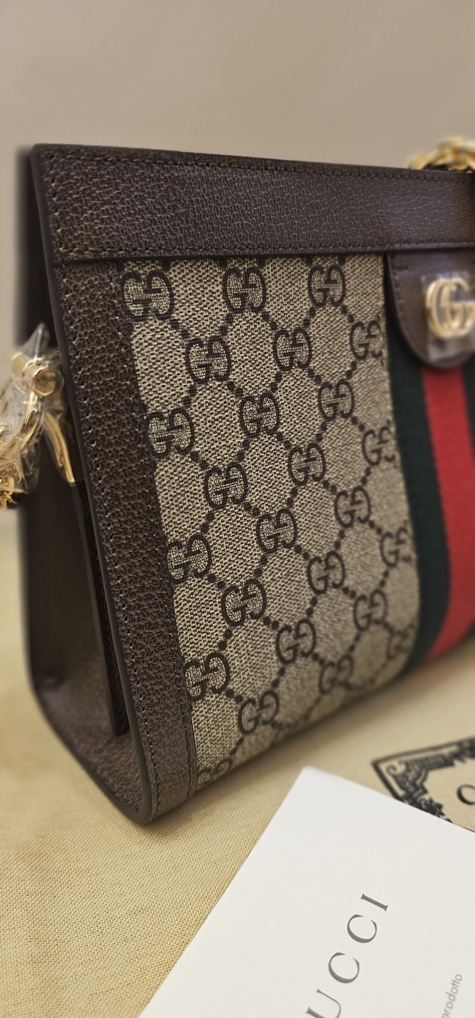 Gucci дамска чанта от естествена кожа