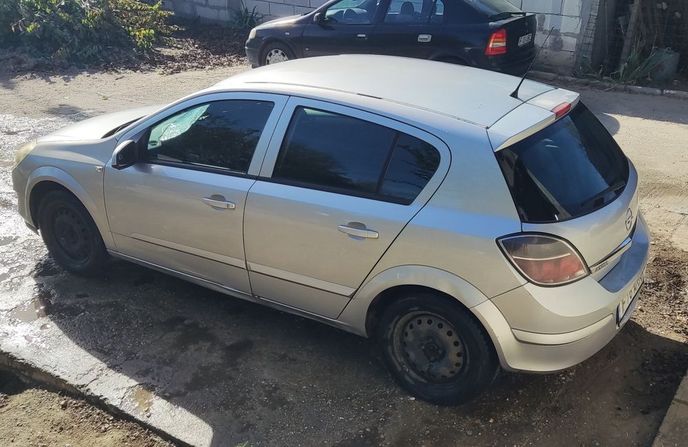 Vând Opel Astra H