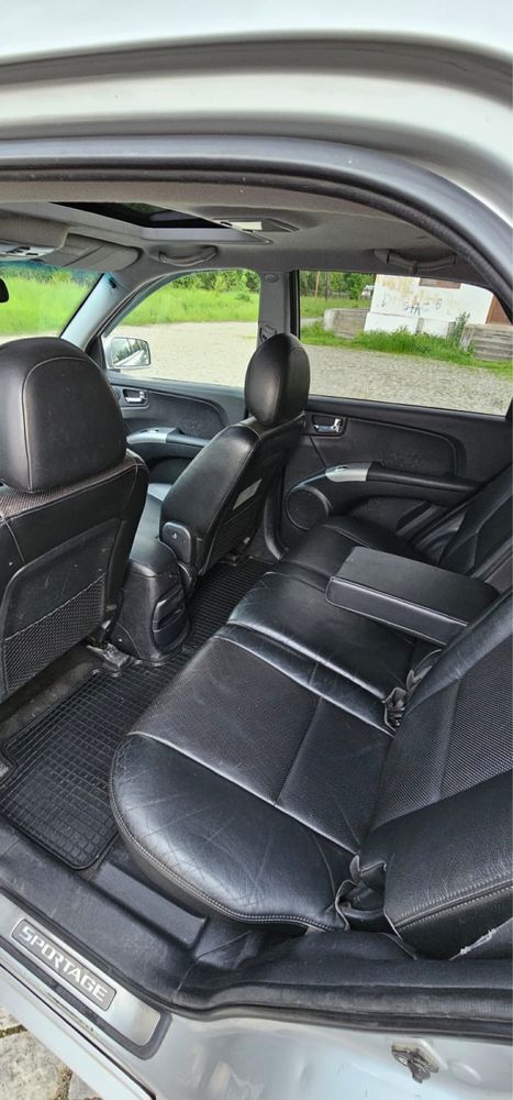 vand kia sportage