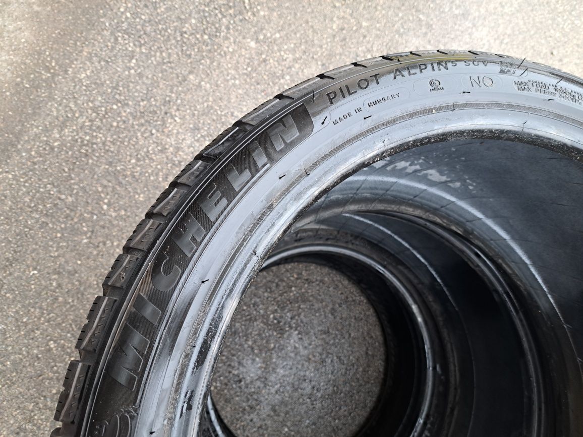 2бр.275/40/21  2бр305/35/21 Michelin Pilot Alpin 5 SUV спорт пакет гум