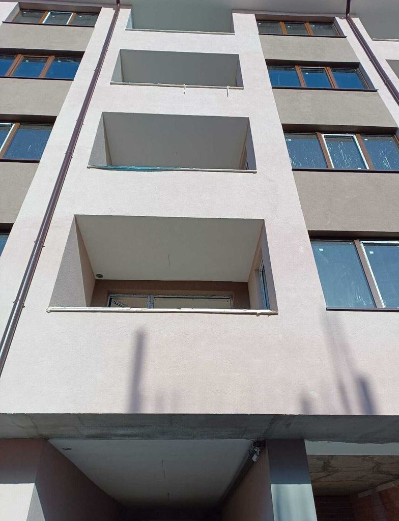 Продава се Двустаен апартамент в Стара Загора, Железник - център - 75 кв.м за 827 €/кв.м - Снимка #1