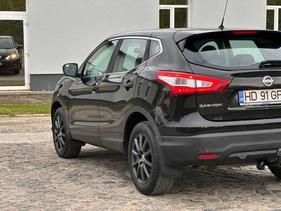 Nissan Qashqai 2WD*benzina*euro 6*contract+fiscal*navi*af.2016/luna 08
