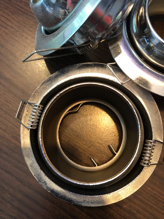 Метални лунички.