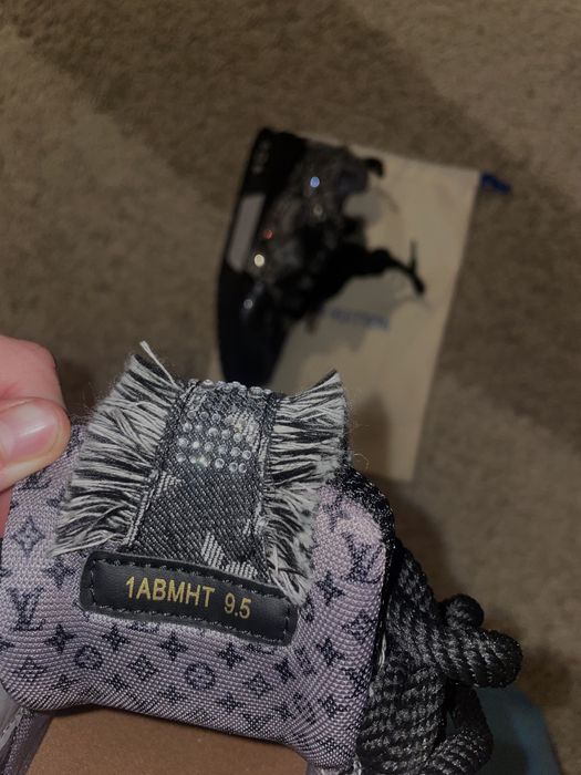 Louis Vuitton skate marimea 43