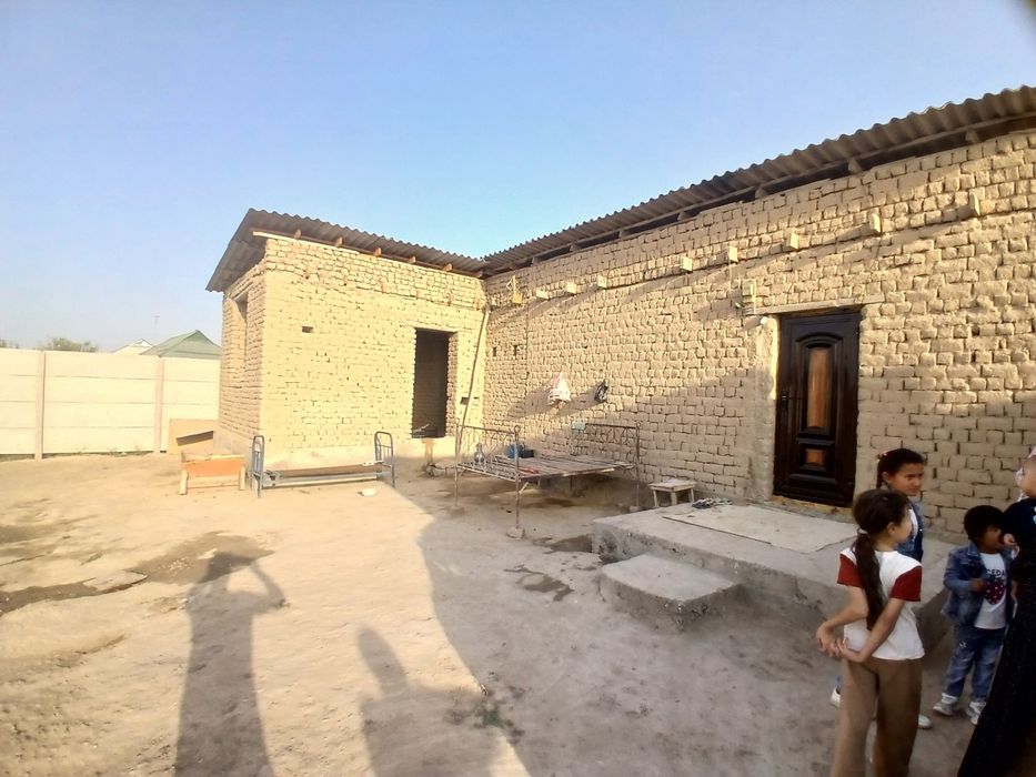 Гулистан Чукурсойда шинам ховли сотилади