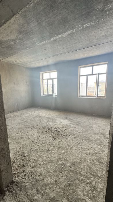 Продается Квартира 3 х комнатная,г Карши,Махоллот махалла Чевар маркет