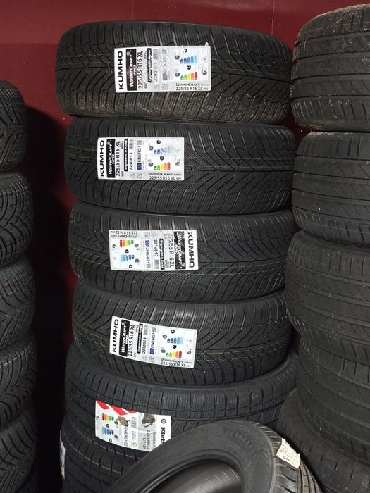 Vând anvelope Noi vara/iarna