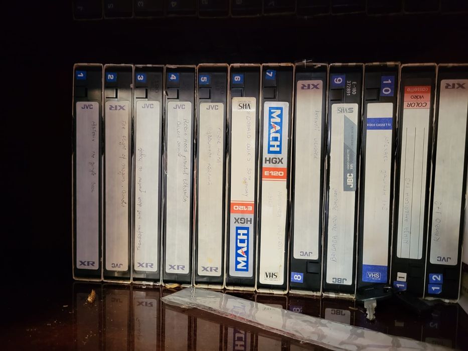 Casete VHS înregistrate si noi