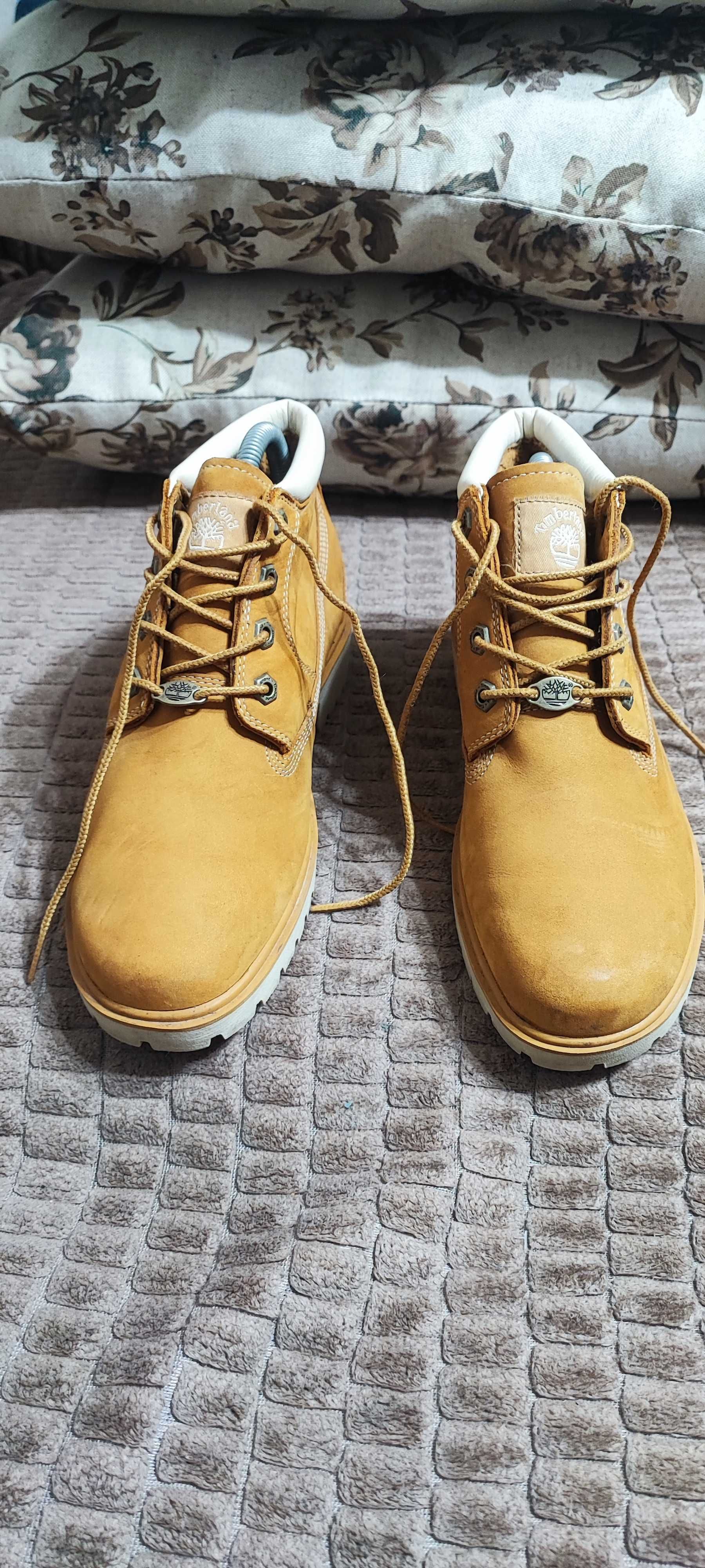 Bocanci timberland Nr 40.5