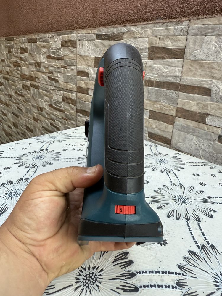 Акумулаторен прободен трион Bosch GST 18V-Li B Professional,