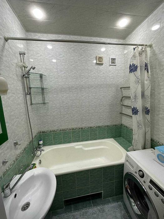 3-комнатная квартира ул. Шота Руставели (дом высокопотолочный ID: 4426