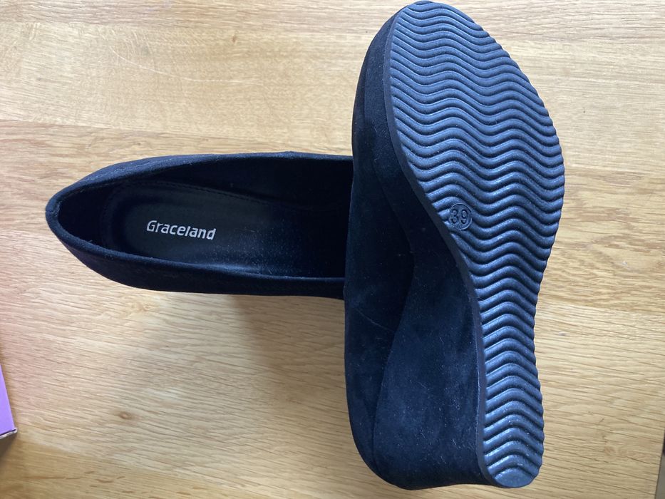 Pantofi platforme Deichmann 39 - imitatie piele intoarsa - noi