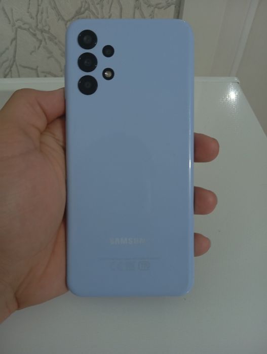 Продам Самсунг а13 в отличном состоянии