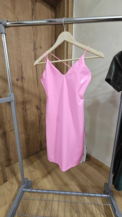 Официални рокли S