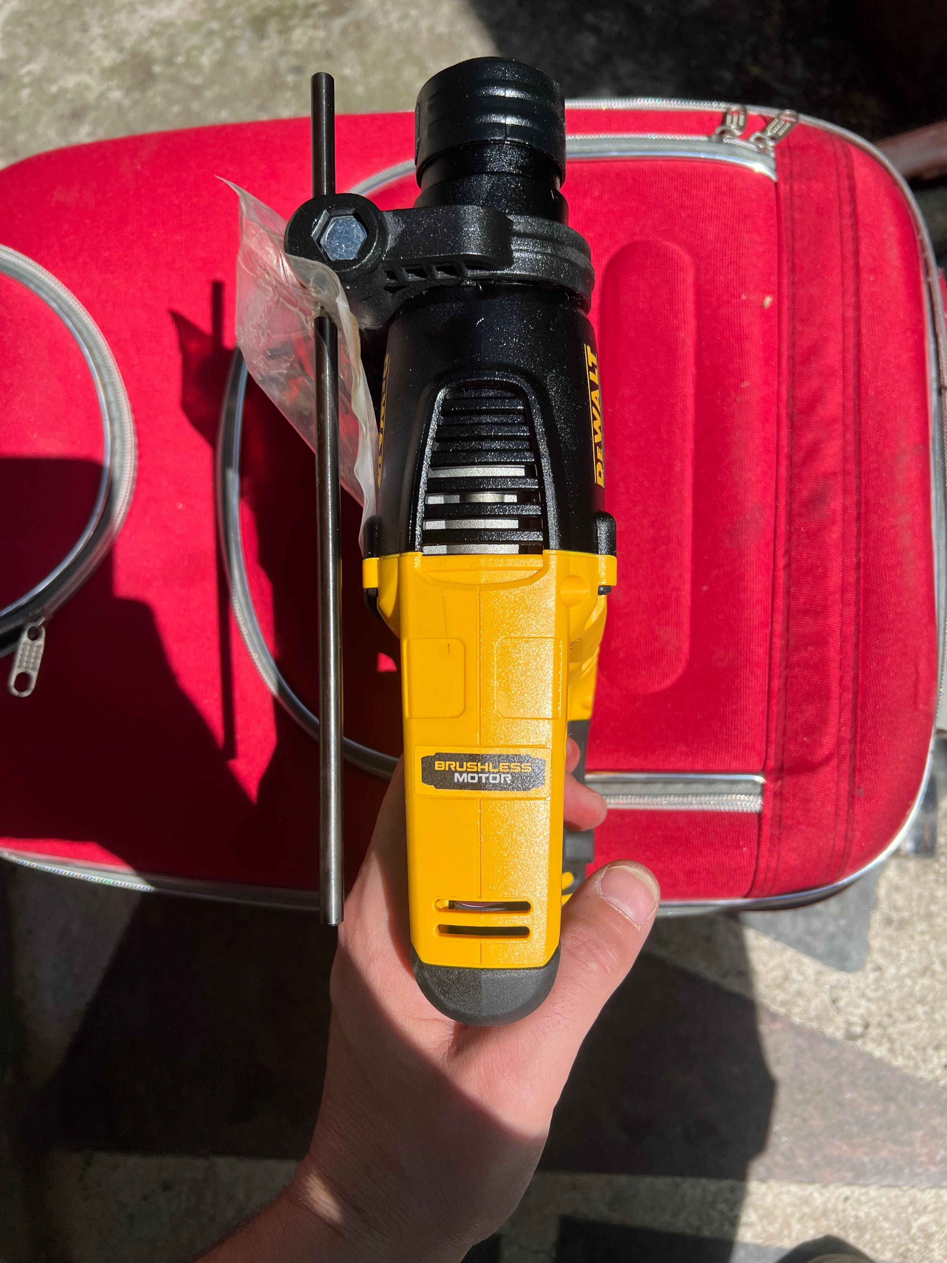 Перфоратор SDS Plus безчетков 12V Dewalt DCH072N