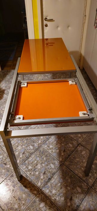 masa extensibila + 6 scaune portocaliu