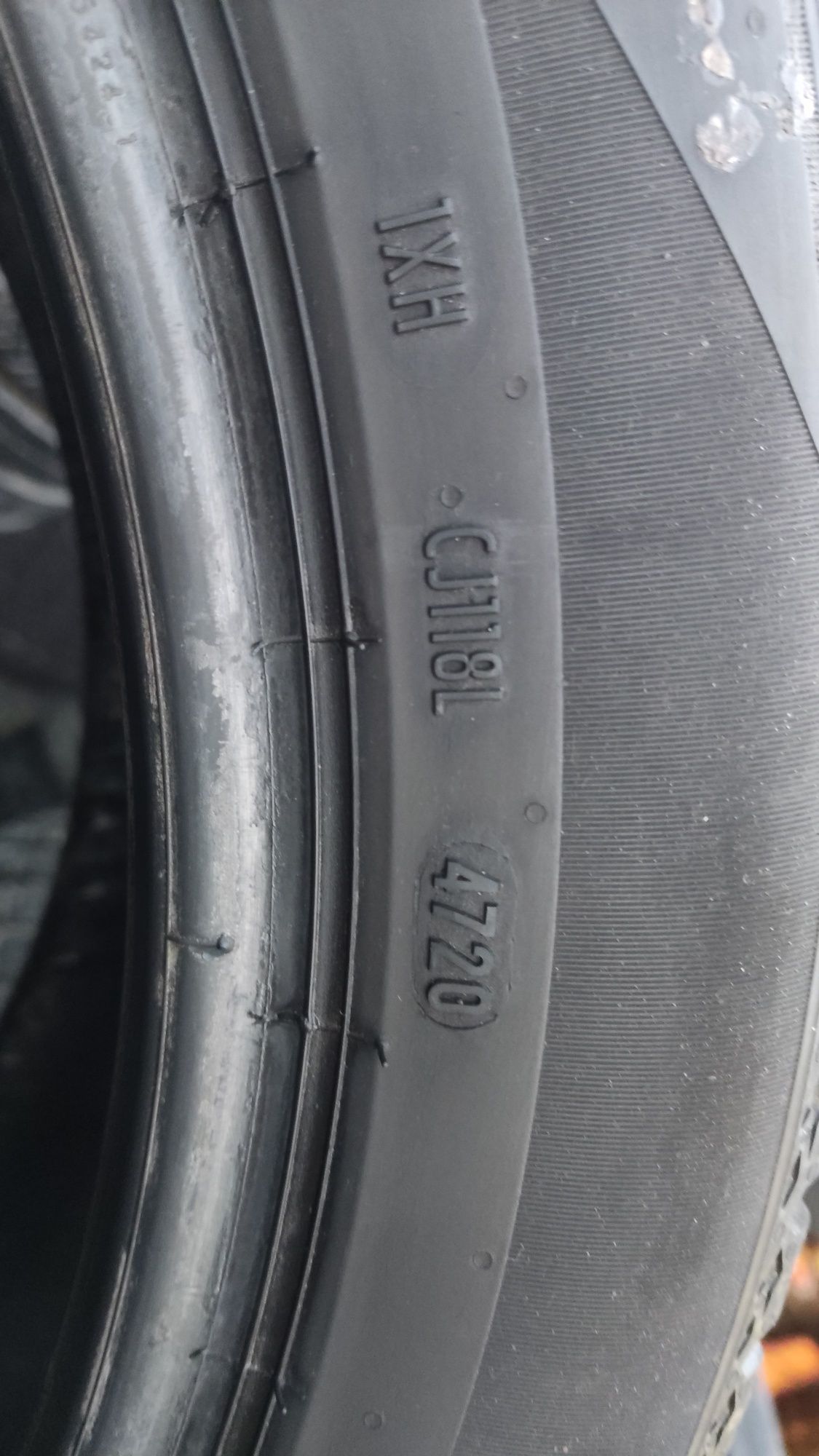 2бр всесезонни гуми 225/45/17 Pirelli Cinturato SF2
dot4720
6.56mm гра