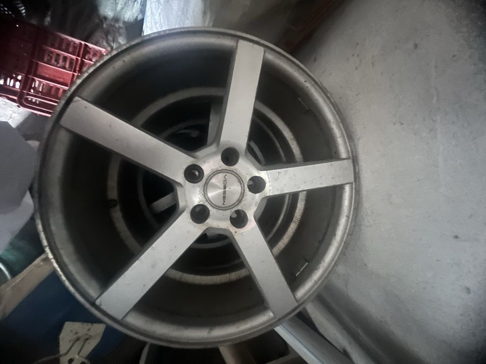 Диски vossen r18