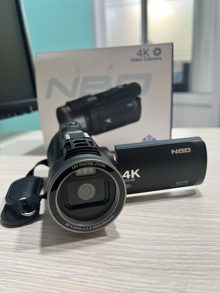 Видеокамера D100 Ultra HD