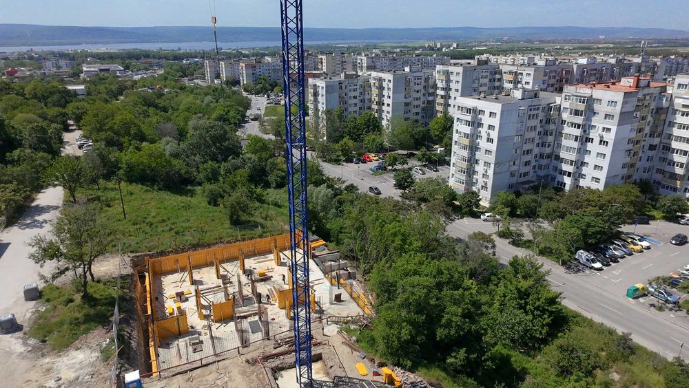Тристаен Апартамент С Нескриваема Панорама В Новострояща Се Сграда