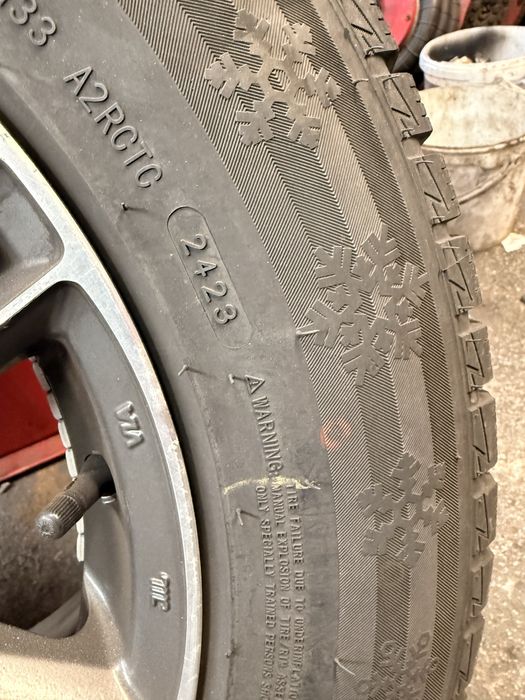 Roti Iarna 215/65/16 compatibile Audi Q3 Grup VAG