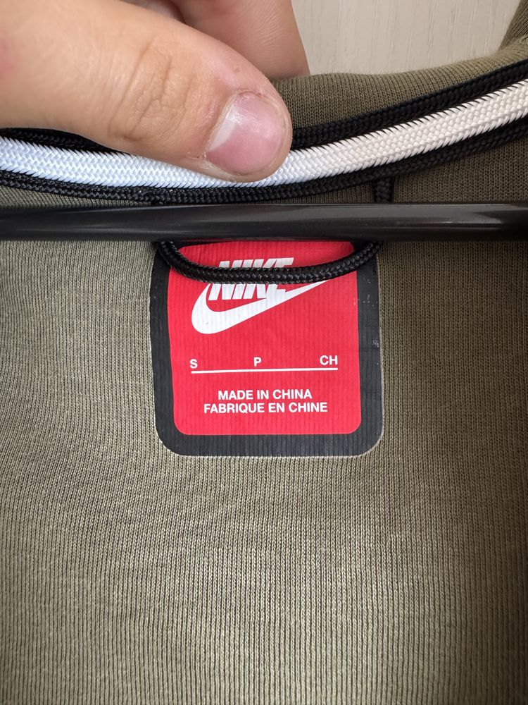 Nike tech fleece  green