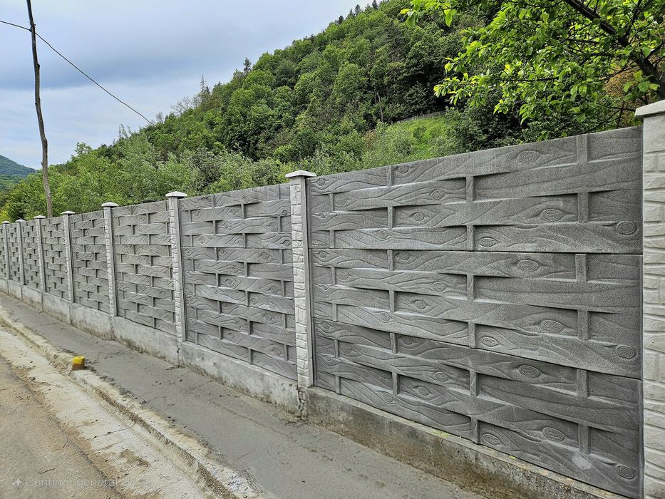 Gard din placi beton/ porti metalice