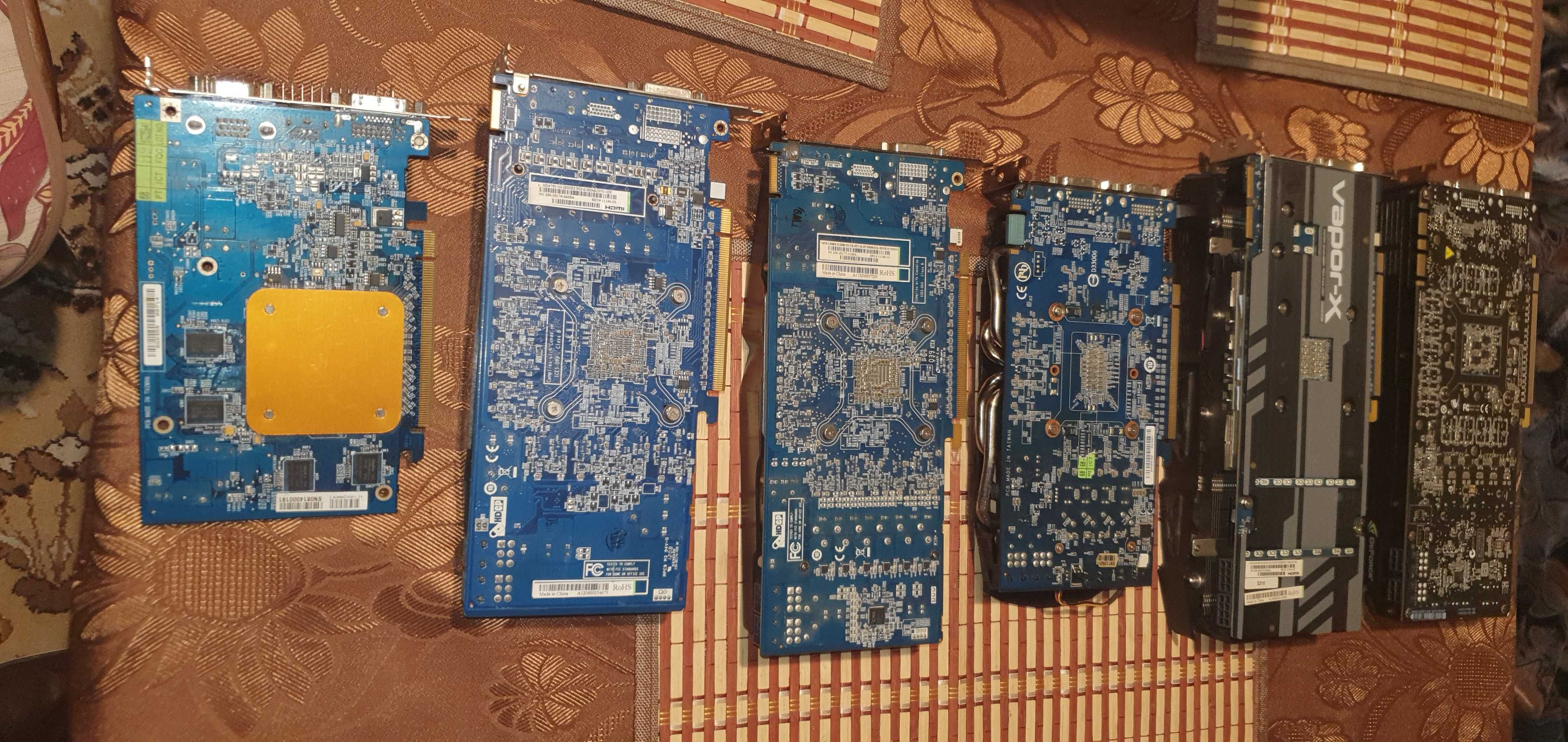 Комплект от 6 видео карти PCI-e