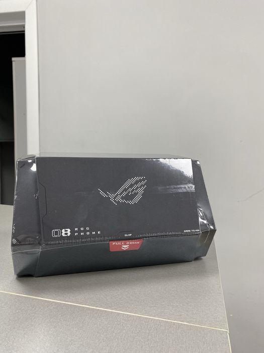 Продам Asus rog phone 8 pro
